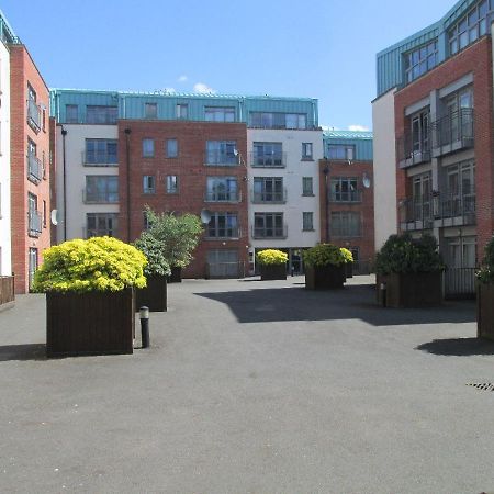 City Centre Flat Ideal For Contractors, Families & Relocators - Disable People Welcome - Free Parking, Fast Wifi, Smart Tv And 2 Bathrooms, 7Min Walk From Train Station! Coventry Extérieur photo